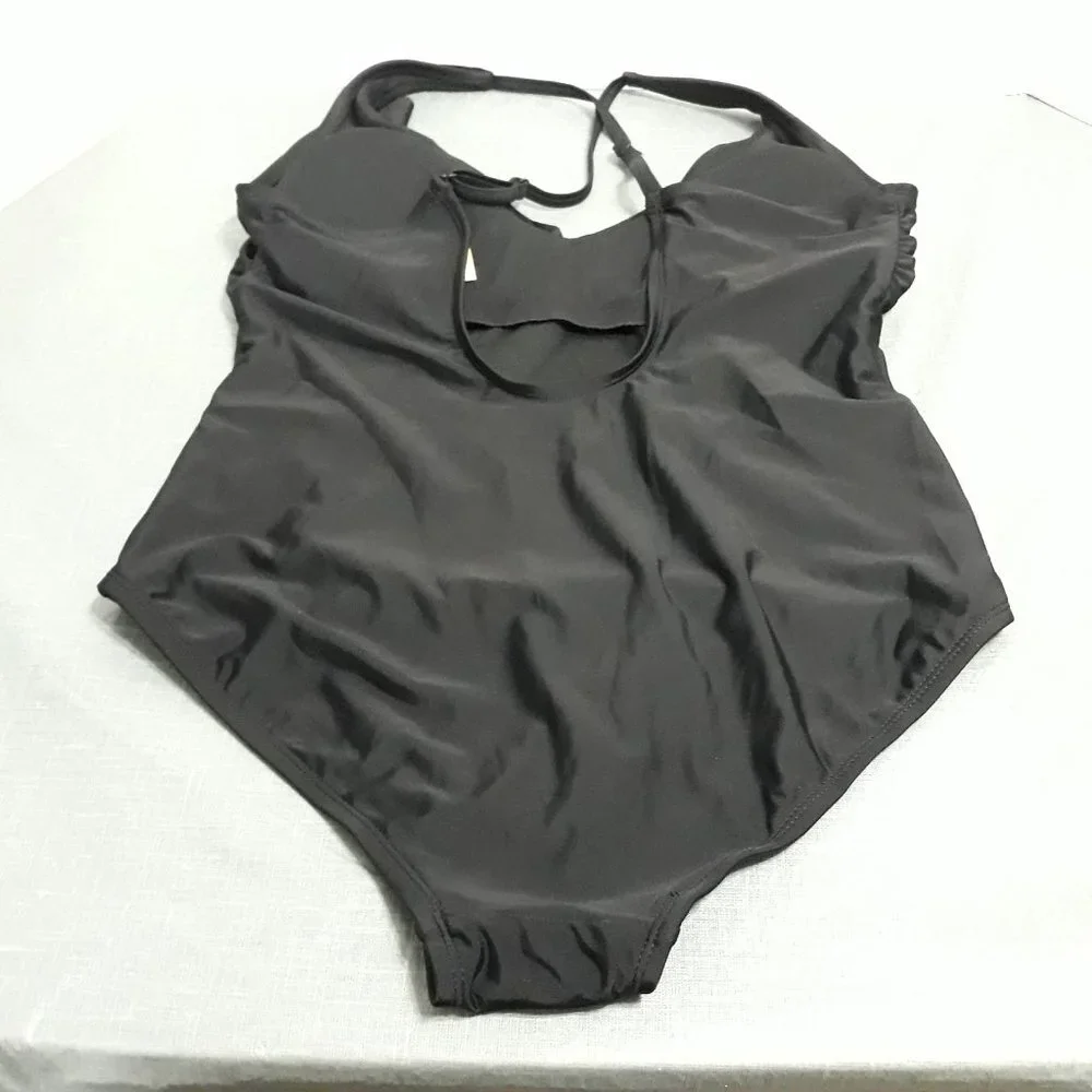 5 Piece Summer Bundle. Swimsuit,Hat,Glasses,Headband & Pedicure Set - Picture 12 of 16